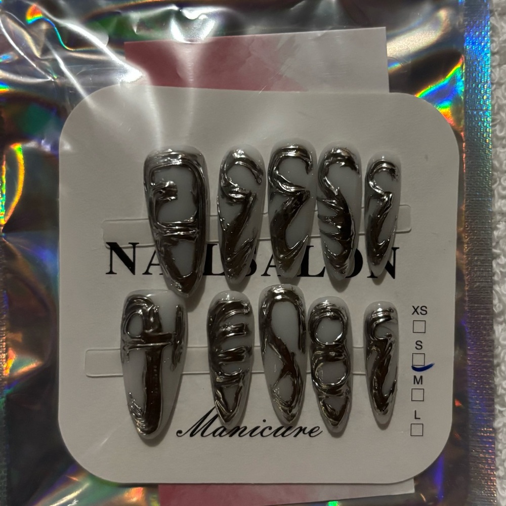 Silver Chrome Press-On Nails